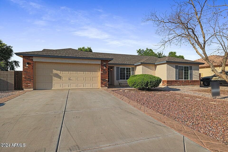 1st image of 4022 E MEADOW LARK Way
