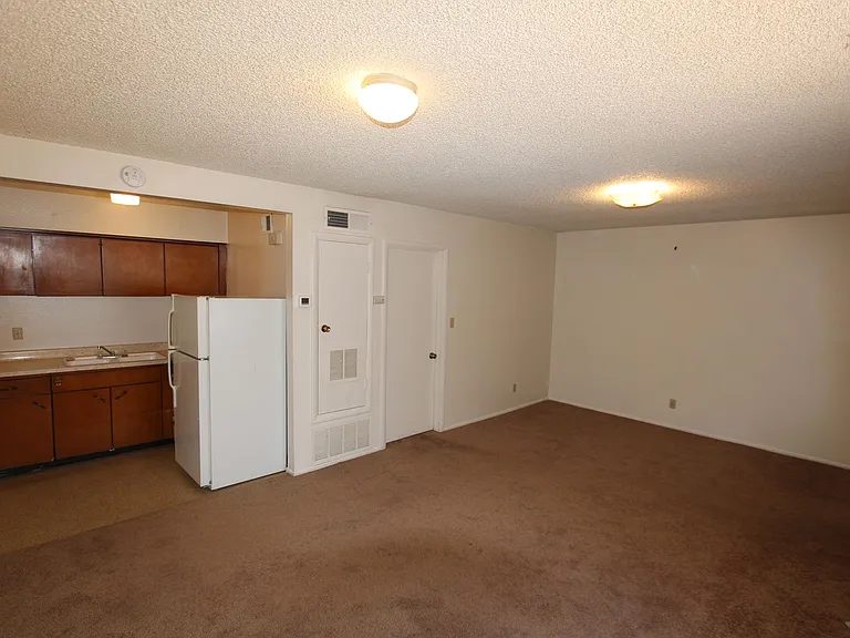 720 W Coconino Ave — Photo 16