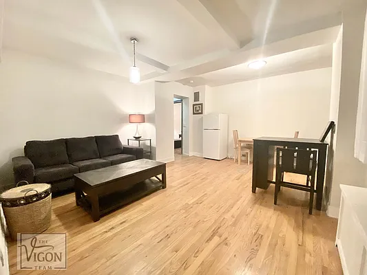 Rented by Bond New York | media 14