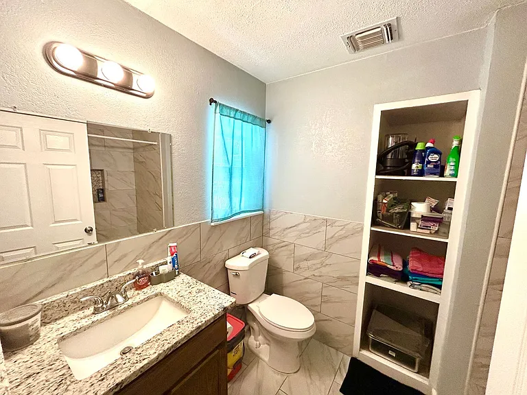 4111 Judivan — Photo 16