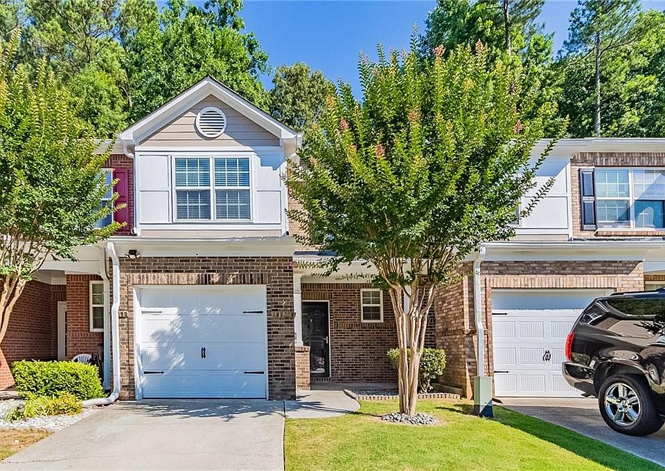 1st image of 3379 Fernview Dr