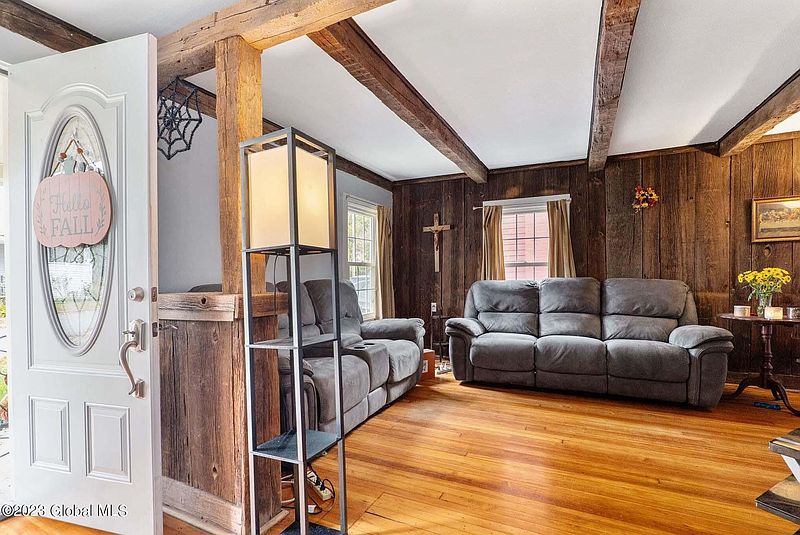5th image of 26 Major Dickinson Avenue