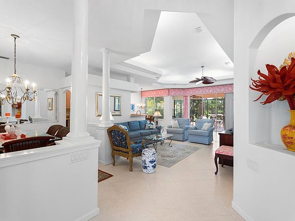 4th image of 4503 NW Red Maple Drive