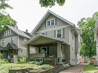 1725 Grande Ave SE, Cedar Rapids, IA 52403