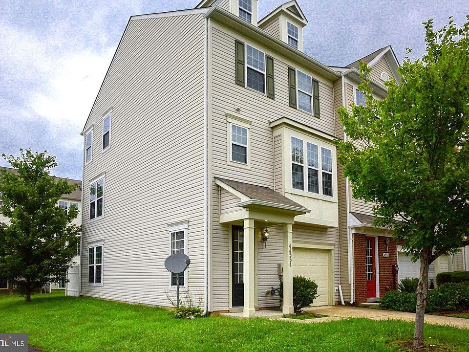 1st image of 44554 River Otter Dr
