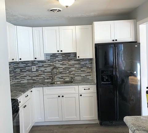 4th image of 398 Hoover Ave APT 186