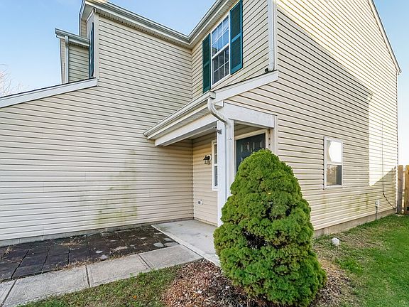 3rd image of 2807 Dawnlake Dr