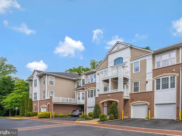 7880 Rolling Woods Ct #2103, Springfield, VA 22152