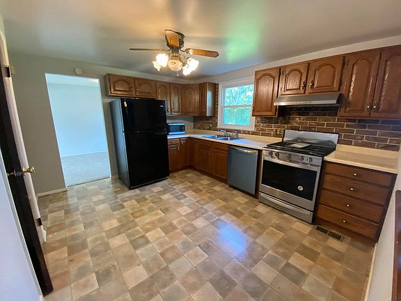 5th image of 10 Quail Hill Rd