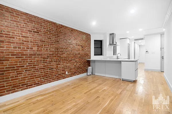 Living room, photo 1