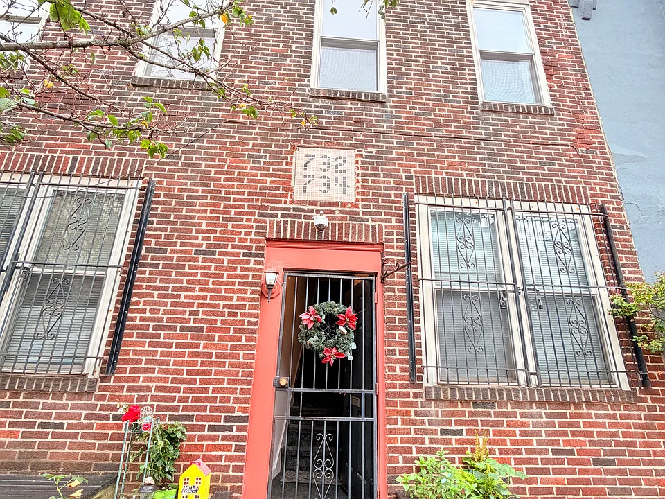 732-734 S 5th St #2