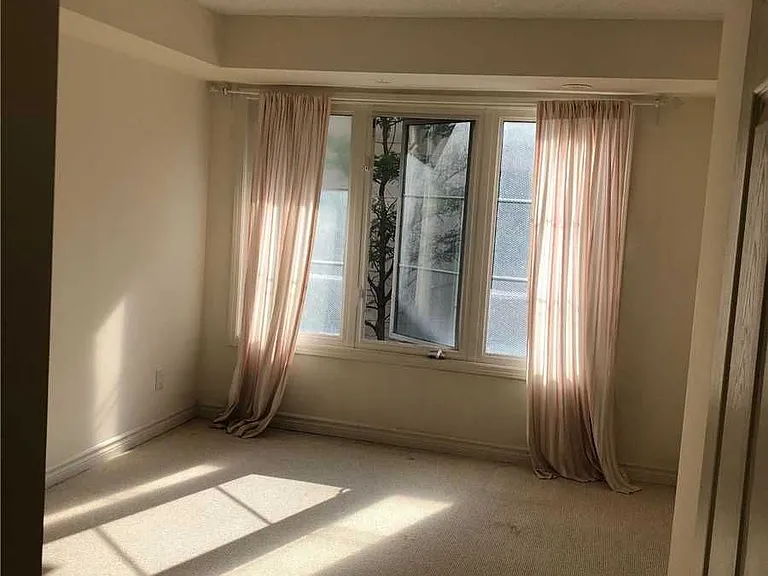 7 Brighton Pl #42 — Photo 4