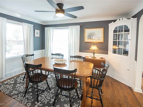 5th image of 2216 Lewis Dr