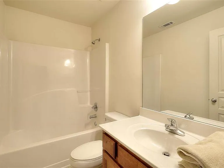 2658 Avanti Way — Photo 16