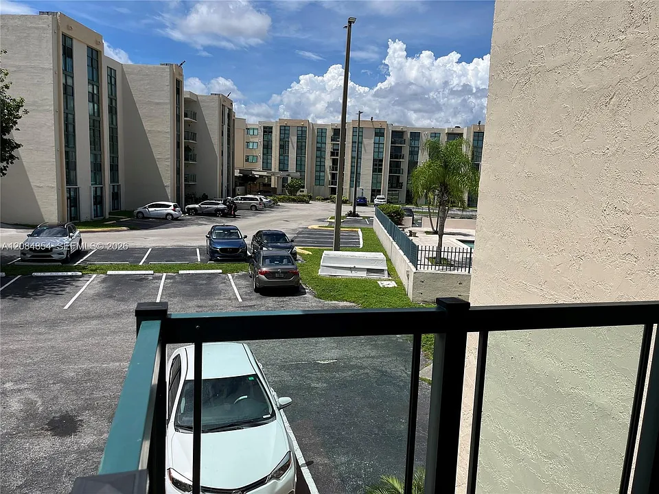 2075 SW 122nd Ave #216