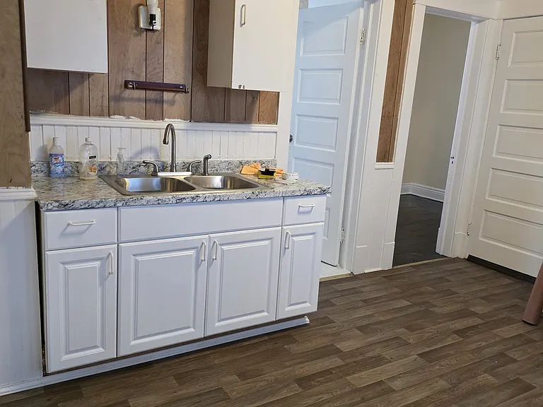 563 Humboldt Pkwy #1 — Photo 11