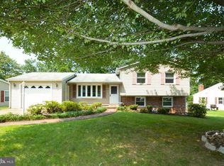 5730 La Vista Dr, Alexandria, VA 22310