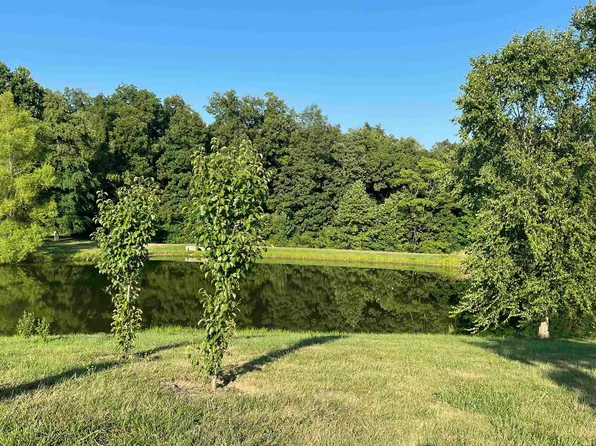 5900 SE Serenity Dr #8, Mount Vernon, IN 47620