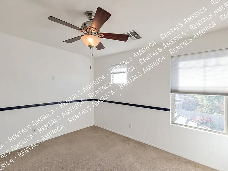 3745 E Kerry Ln — Photo 6