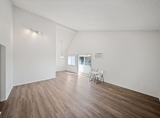 2041 Beloit Ave APT 3, Los Angeles, CA 90025