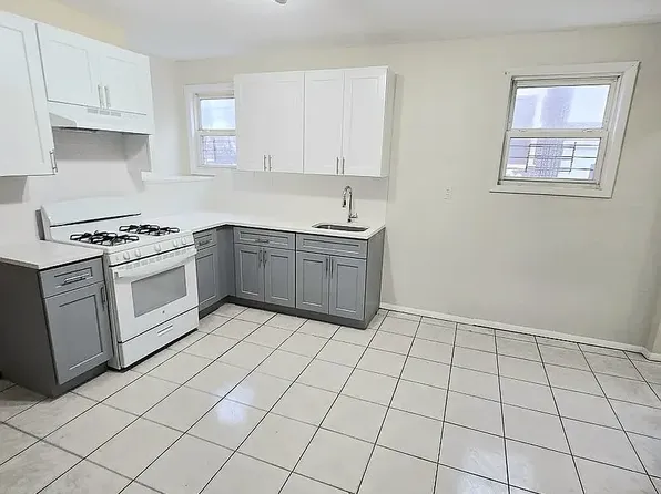 615 S 17th St, Newark, NJ