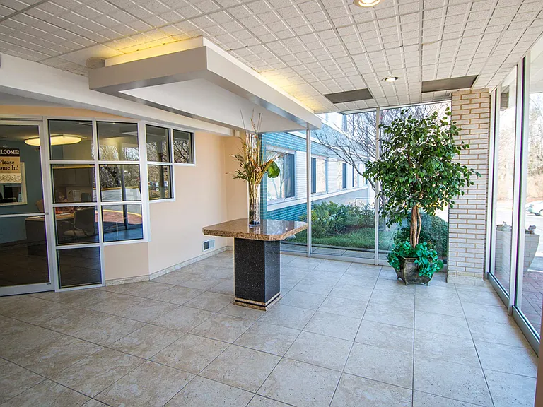 8600 Apartments Inside Lobby 01