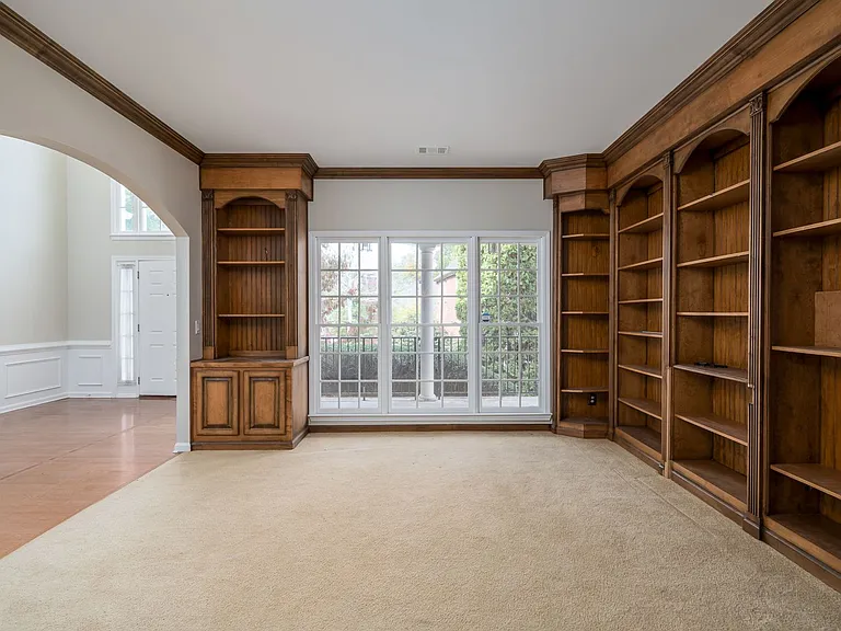 174 Ennisbrook Dr SE — Photo 6