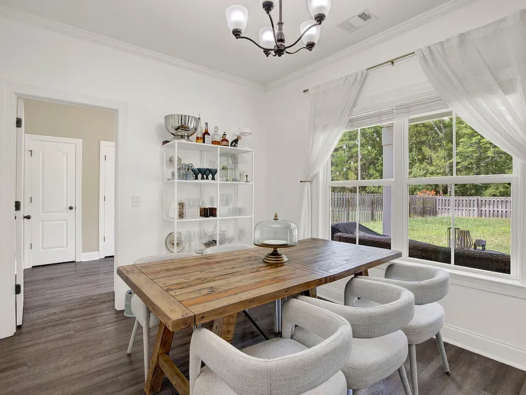 172 Laguna Way — Photo 16