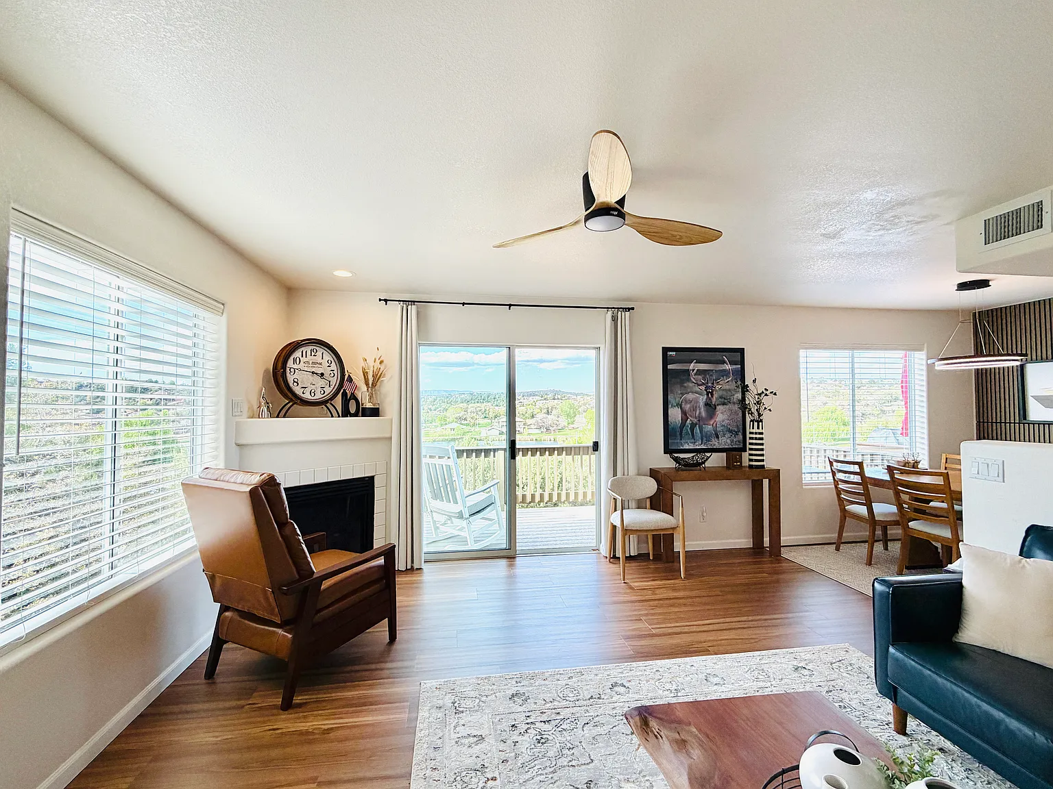 2 bed, 1562 sqft, $3,500 — Photo 3