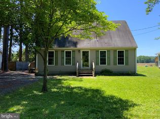 222 Lancelot Dr, Reedville, VA 22539