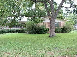 5th image of 610 Ravenwood Dr