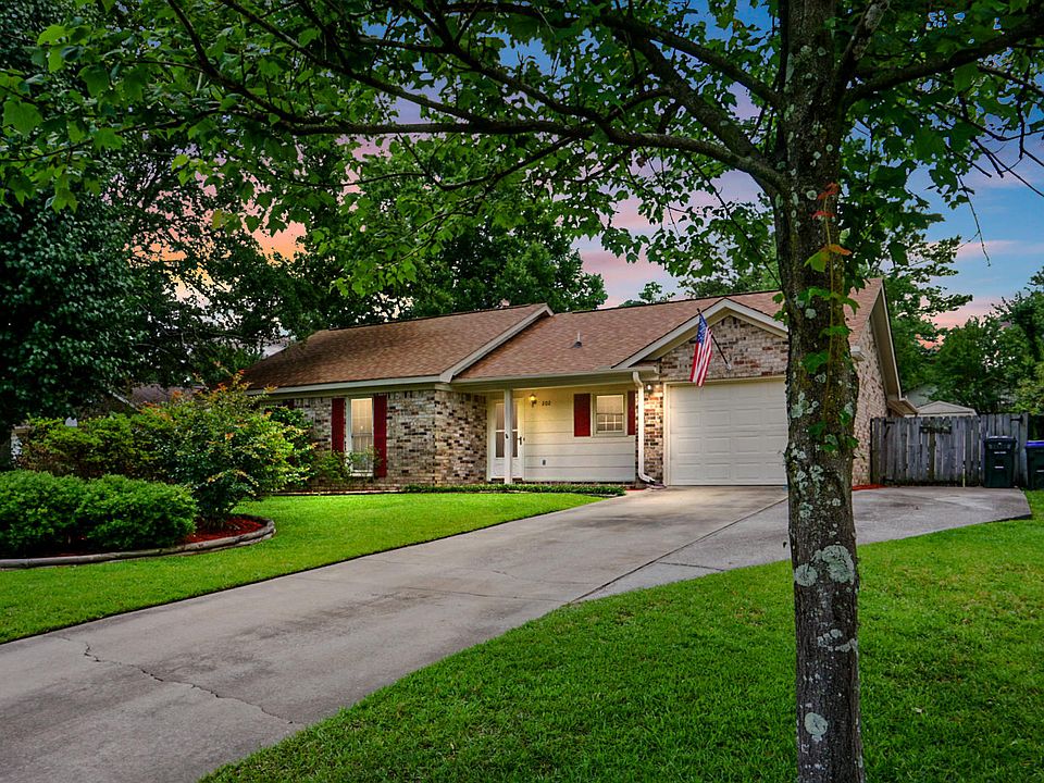 1st image of 202 Kirksey Dr