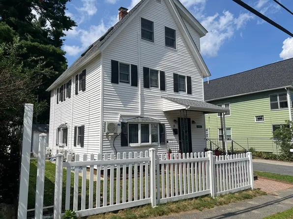 11 Amherst St, Worcester, MA 01602
