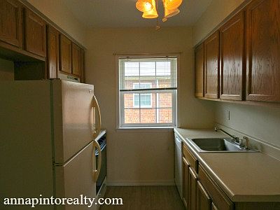 3rd image of 2537 Jerusalem Ave APT 2K