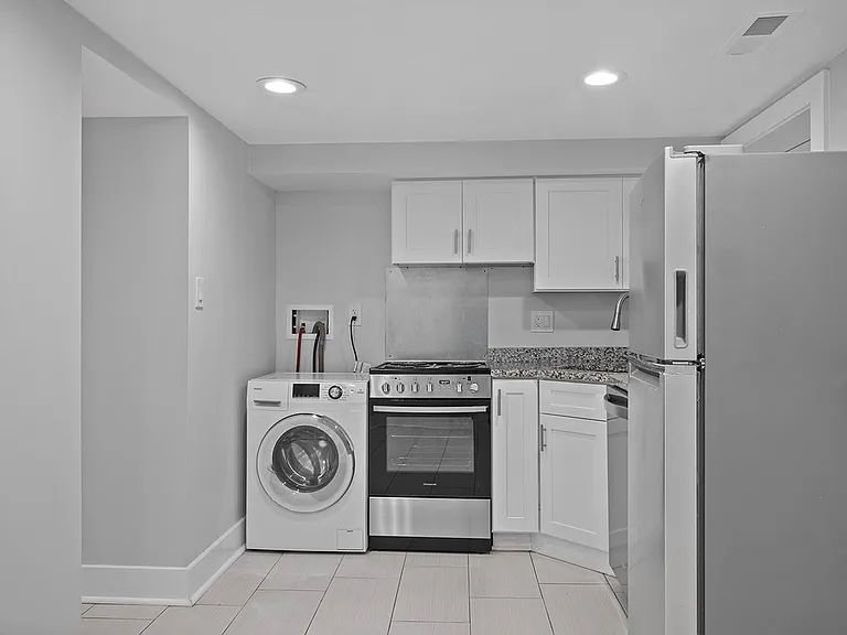 3504 18th St NE — Photo 12