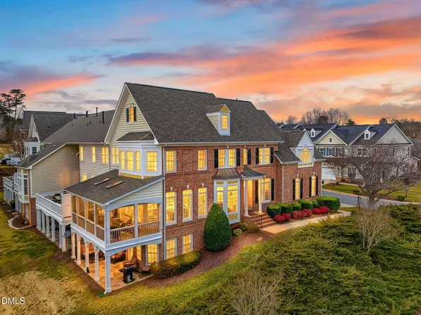 2328 Carriage Oaks Dr, Raleigh, NC 27614