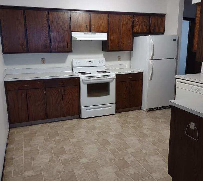 1st image of 1236 Edgewood Dr #7
