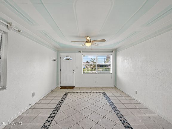 5th image of 52 SUNNY SHORE Drive