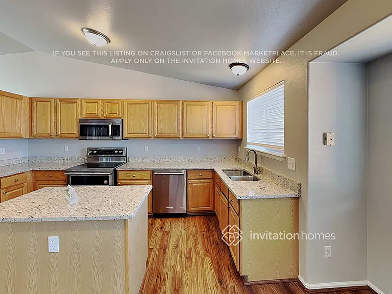19389 E 41st Pl — Photo 11