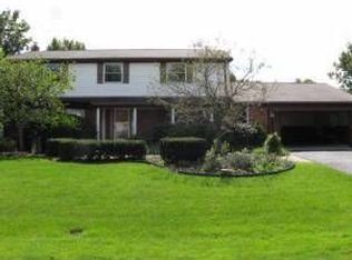 5571 Abington Rd, West Bloomfield, MI 48322