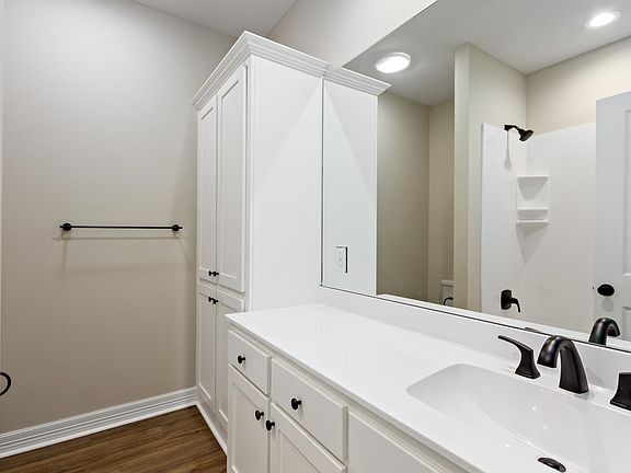 3rd image of 5100 Westgate Ln #6