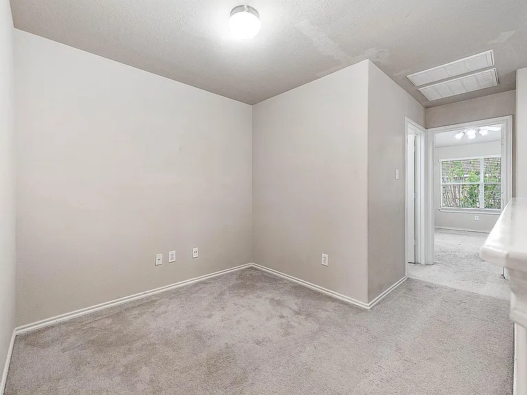 12415 Oriole Lake Way — Photo 16