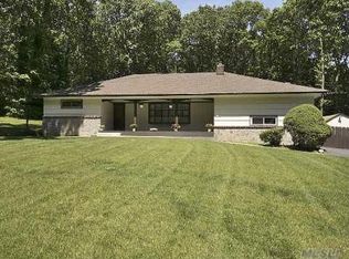 178 Bagatelle Rd, Melville, NY 11747