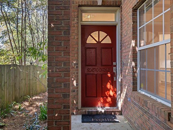 2nd image of 4004 Dutchess Ct