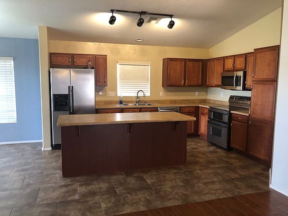 4th image of 12626 W Willow Ave