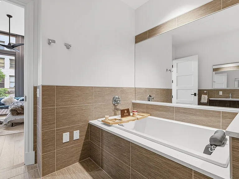 824 Liberty Ave #201 — Photo 27