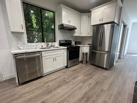 4th image of 10841 Wilkins Ave #1/2