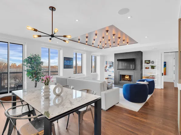 167 Perry Street image 1 of 9