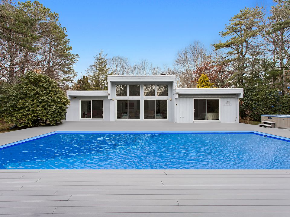 1st image of 3 Deerfield Way