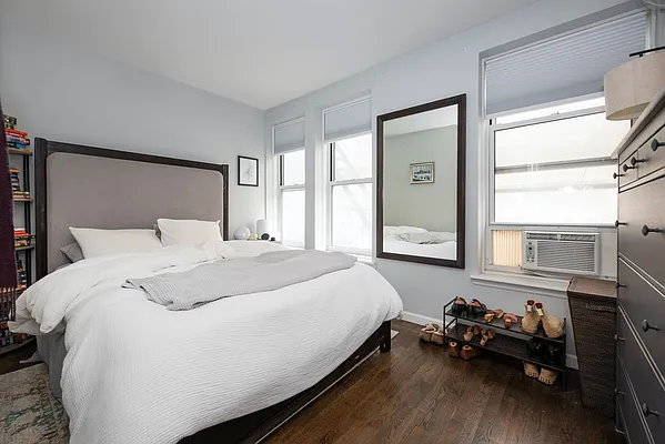 Rented by Bold New York | media 22